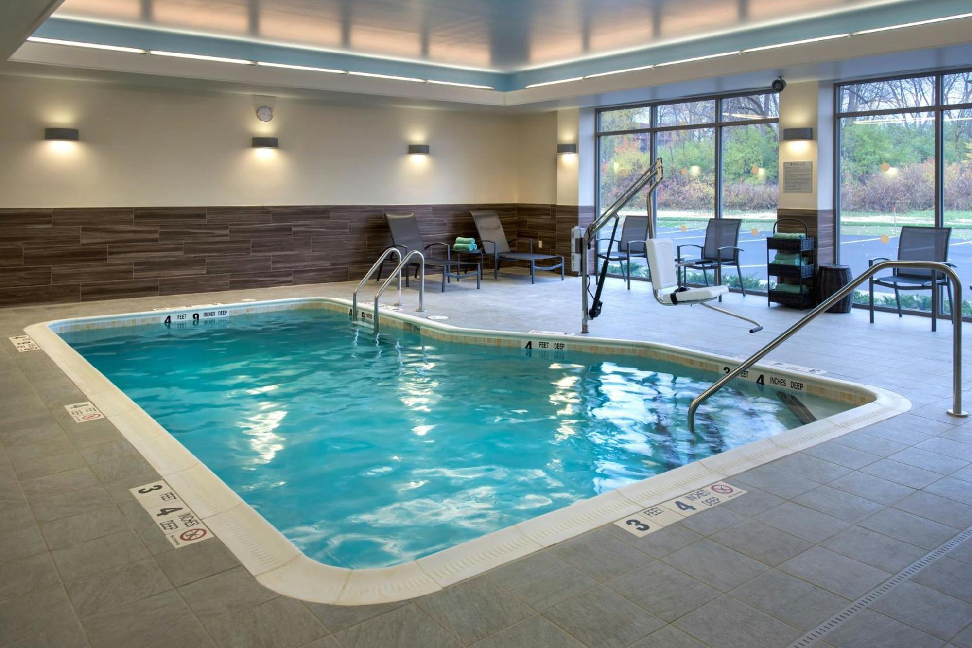Hotel Fairfield & By Marriott Syracuse Carrier Circle 3*