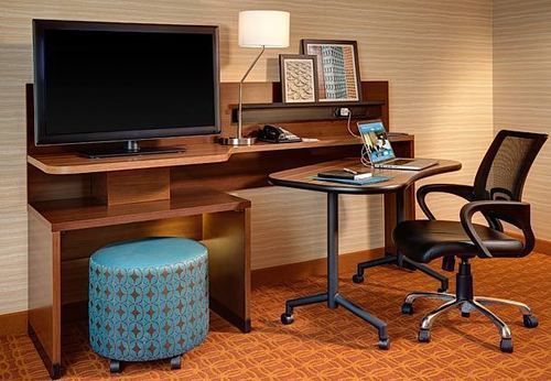 Hotel Fairfield & By Marriott Syracuse Carrier Circle 3*